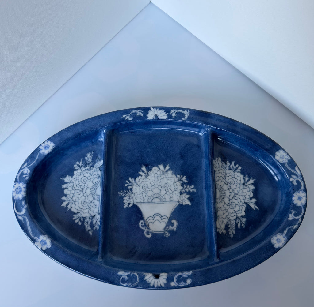 Vintage Schönwald hors d'oeuvre dish, German porcelain from the 1920s, entirely hand-painted in cobalt blue by L. Poussart.
