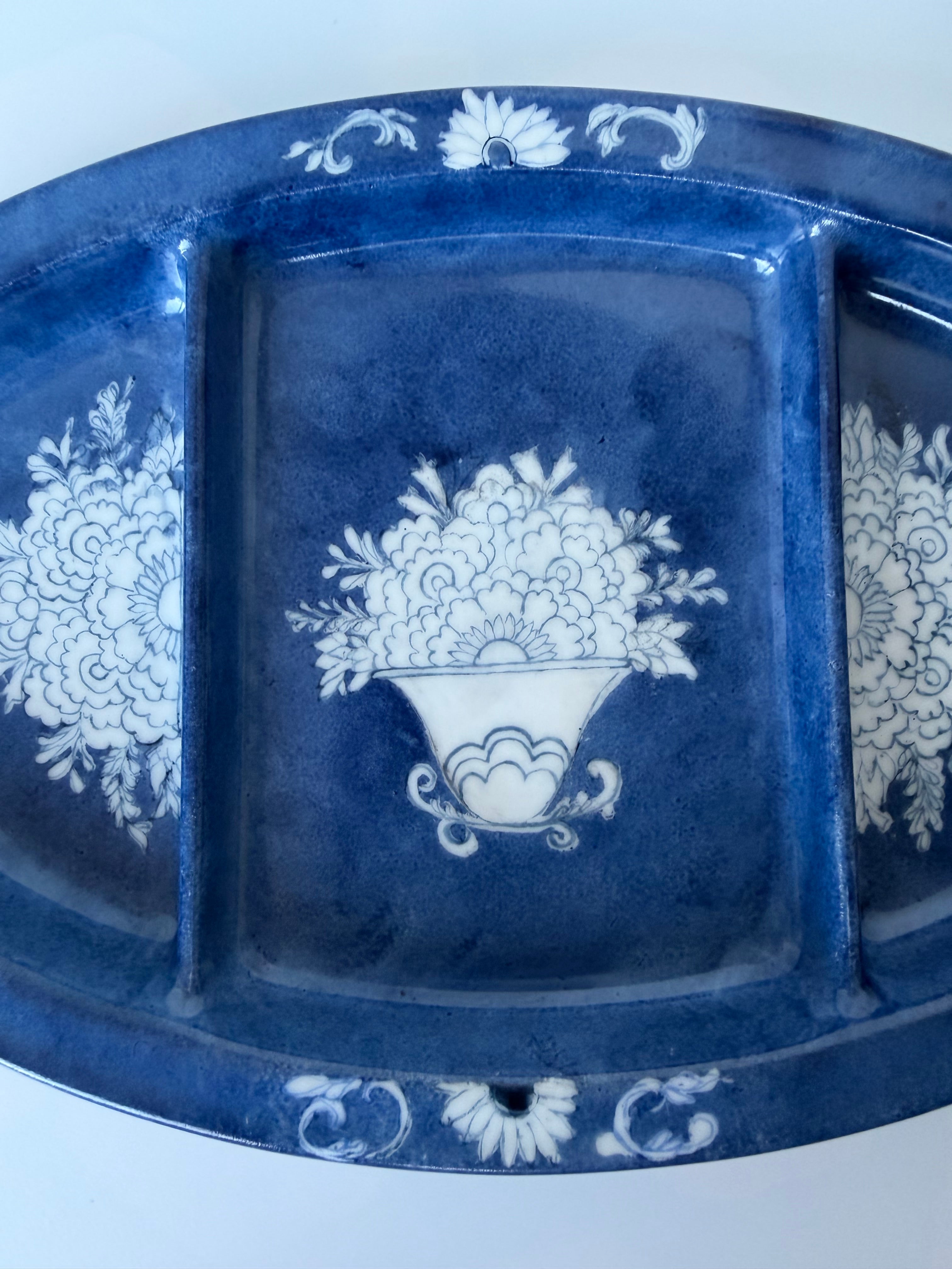 Vintage Schönwald hors d'oeuvre dish, German porcelain from the 1920s, entirely hand-painted in cobalt blue by L. Poussart.